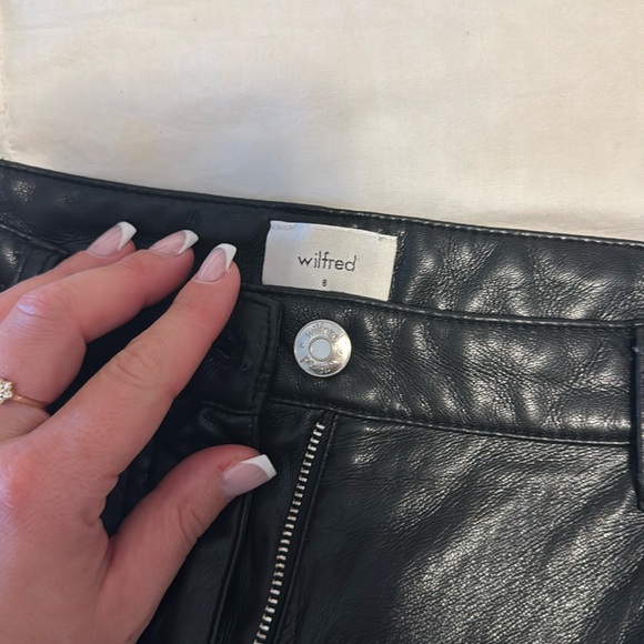 Wilfred Aritzia black leather pants size 8 - Picture 1 of 3